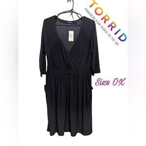 NWT Torrid Wrap Midi Dress w/ Pockets • Soft Flowy Feminine Dress, Goth Baddie